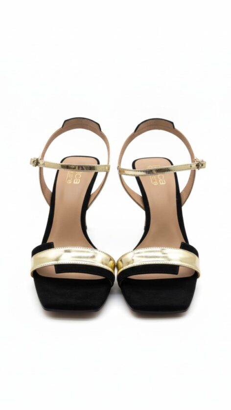 Sandalia negra tiras en oro